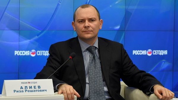 Заместитель начальника УФНС России по Республике Крым Риза Алиев на пресс-коференции в мультимедийном пресс-центре МИА Россия сегодня