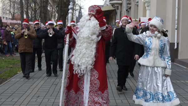 Открытие елки из Вологда в Симферополе Открытие елки из Вологда в Симферополе
