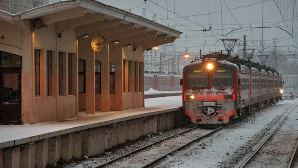 Возобновление движения пригородных поездов в регионах России