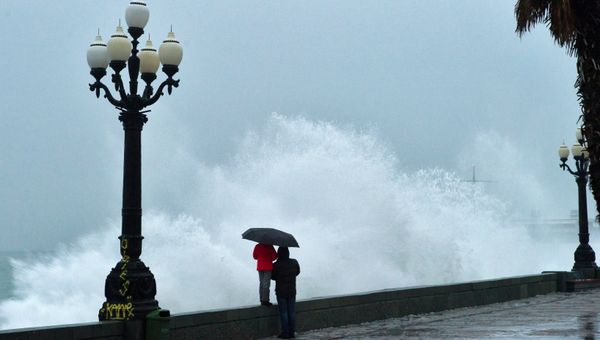 Города России. Ялта Города России. Ялта