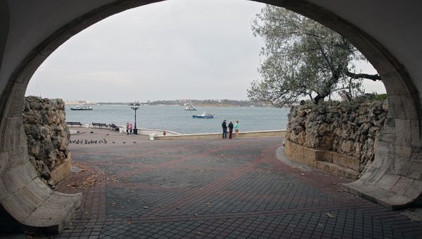 Церемония ввода катеров в боевой состав морских частей внутренних войск МВД РФ