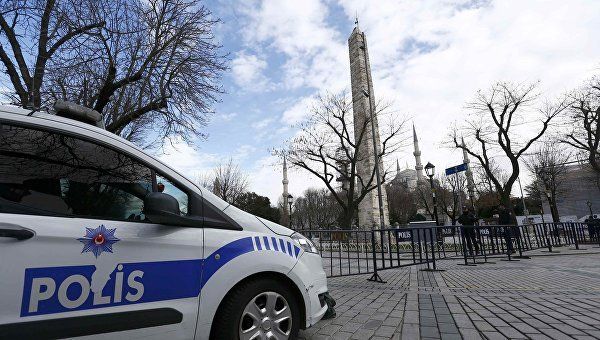 Турецкая полиция на улицах Стамбула