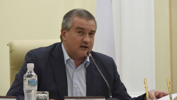 Председатель Совета министров Крыма Сергей Аксенов на заседании Совета министров Крыма Председатель Совета министров Крыма Сергей Аксенов на заседании Совета министров Крыма