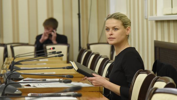 Председатель комитета Госсовета Крыма по имущественным и земельным отношениям Евгения Добрыня Председатель комитета Госсовета Крыма по имущественным и земельным отношениям Евгения Добрыня