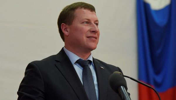 Директор международного аэропорта Симферополь Евгений Плаксин Директор международного аэропорта Симферополь Евгений Плаксин