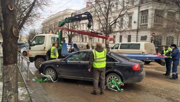 Эвакуация автомобилей в Севастополе