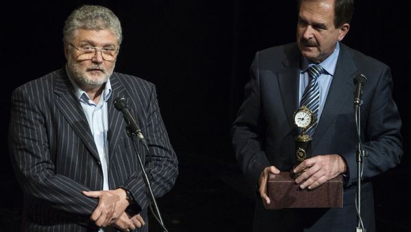 Вручение высшей профессиональной награды Золотое перо России