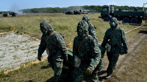 Военнослужащие специальных войск радиационной, химической и биологической защиты Вооруженных сил Российской Федерации