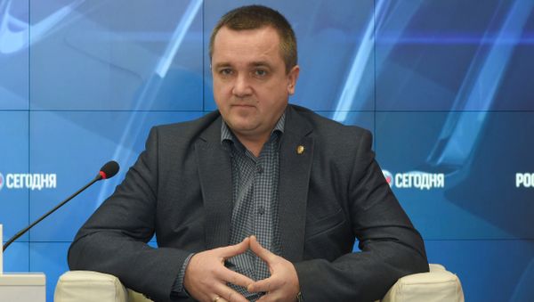 Руководитель Управления Федеральной налоговой службы по Республике Крым Роман Наздрачев Руководитель Управления Федеральной налоговой службы по Республике Крым Роман Наздрачев