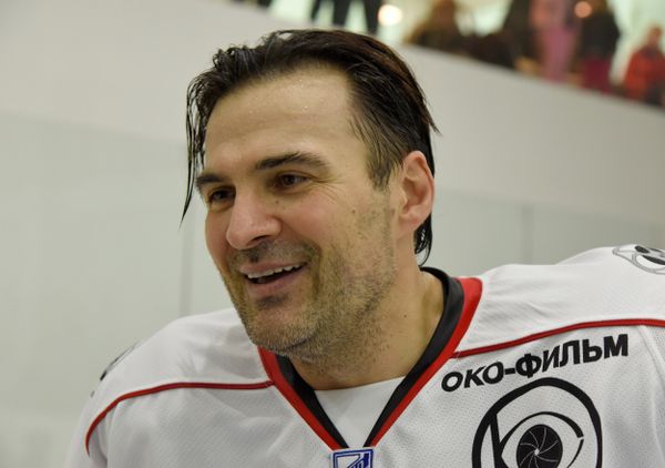 Хоккей в Ялте. Актер Александр Дьяченко