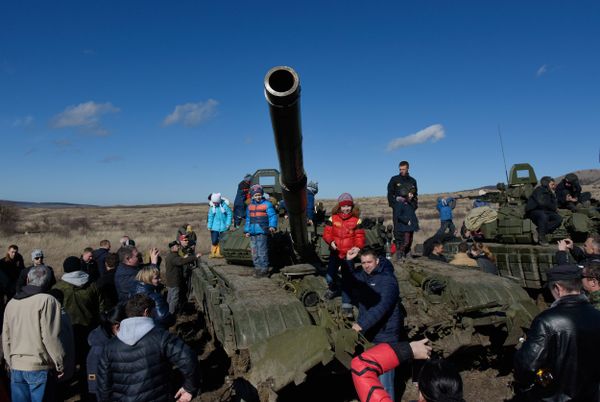 В Симферопольском районе прошла реконструкция одного из боев советских войск в Афганистане, приуроченная ко дню памяти о россиянах, исполнявших служебный долг за пределами Отечества и  27-й годовщине вывода советских войск из республики Афганистан