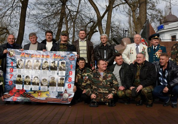 Возложение цветов в Симферополе, приуроченное ко  Дню памяти о россиянах, исполнявших служебный долг за пределами Отечества и 27-й годовщине вывода советских войск из Афганистана
