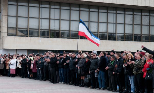 Крымчане провожают в последний путь правоохранителей, погибших на Майдане