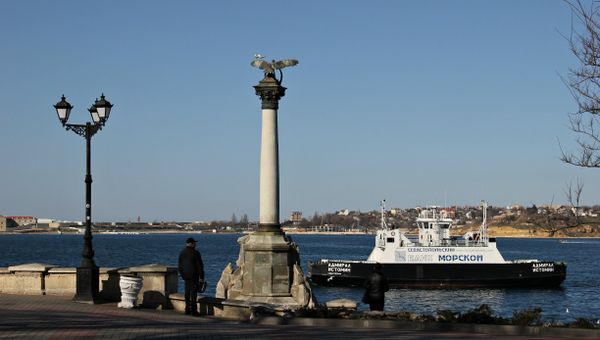 Севастополь, памятник затопленным кораблям