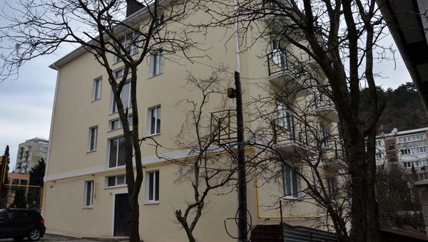 Ялтинским детям-сиротам купили квартиры в новостройке
