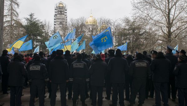 Митинги у здания Верховного совета Крыма
