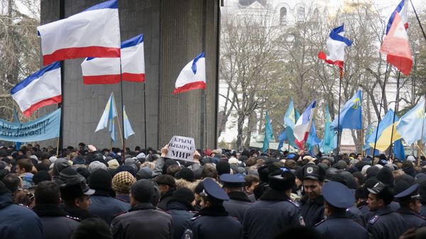 Митинги у здания Верховного совета Крыма