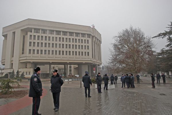 Ситуация в Симферополе 27 февраля 2014 года