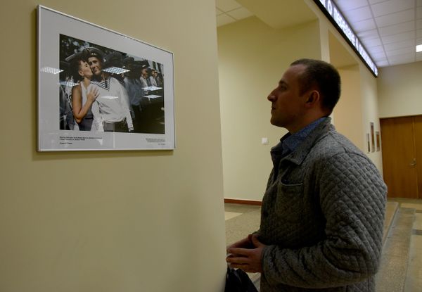 Фотовыставка, посвященная второй годовщине воссоединения Крыма и Севастополя с Россией, в крымском представительстве МИА Россия сегодня