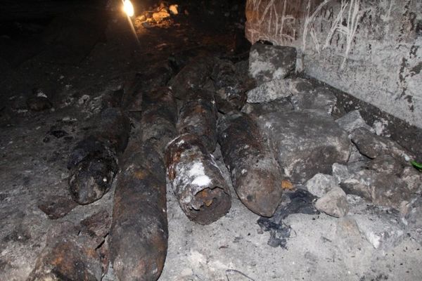 Пиротехники обезвредили 16 авиабомб из Багеровских каменоломен Керчи