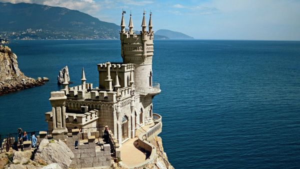 Памятник архитектуры Ласточкино гнездо