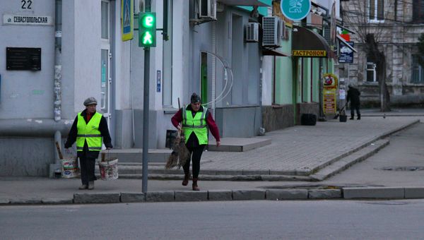Уборка мусора в Симферополе