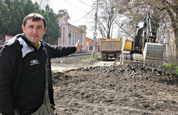 Житель улицы Жигалиной, симферополец Владимир Добрынин