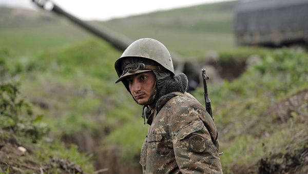 Баку и Ереван договариваются о перемирии в Карабахе