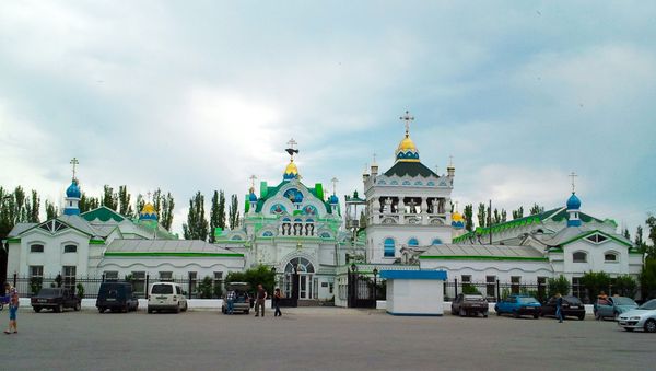 Собор святой Екатерины заложили в Феодосии в день рождения императрицы Екатерины II. Собор святой Екатерины заложили в Феодосии в день рождения императрицы Екатерины II.