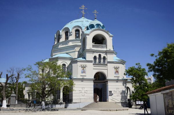 Собор святого Николая в Евпатории может одновременно принять до 2 тыс человек.
