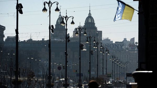 Вид на улицу Крещатик в Киеве, Украина. Архивное фото Вид на улицу Крещатик в Киеве, Украина. Архивное фото