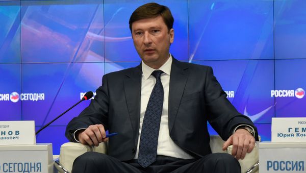 Председатель Государственного комитета по делам межнациональных отношений и депортированных граждан Республики Крым Заур Смирнов