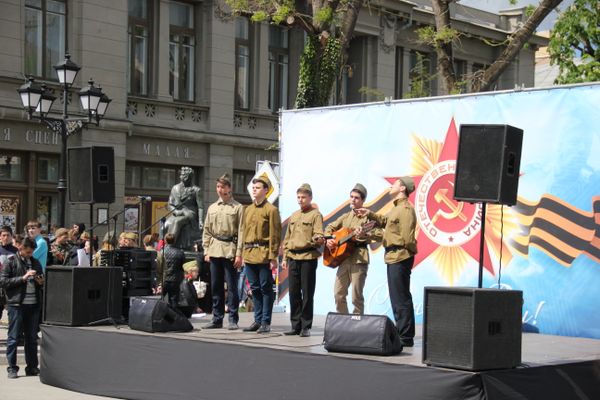Акция Георгиевская ленточка в Симферополе Акция Георгиевская ленточка в Симферополе