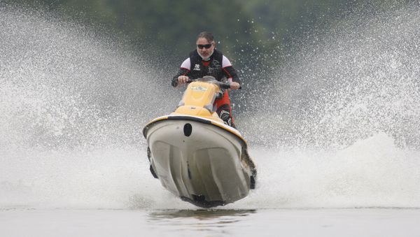 Соревнования на водном скутере