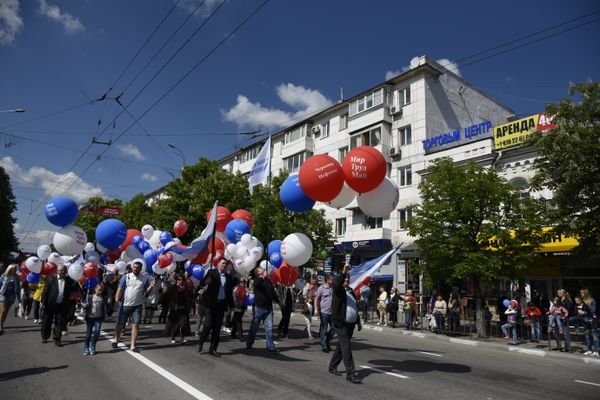 Первомайская демонстрация в Симферополе