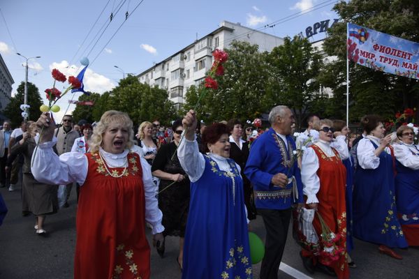 Первомайская демонстрация в Симферополе