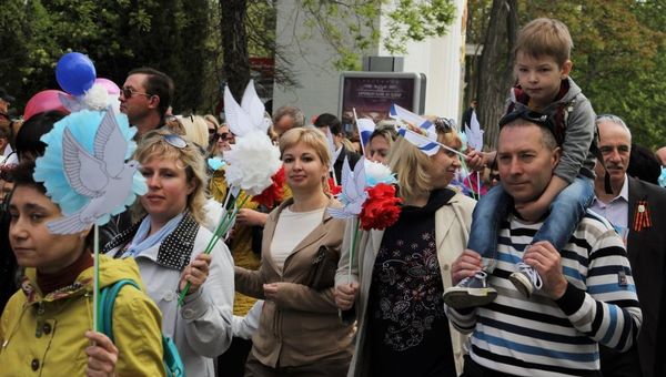 Первомайская демонстрация в Севастополе