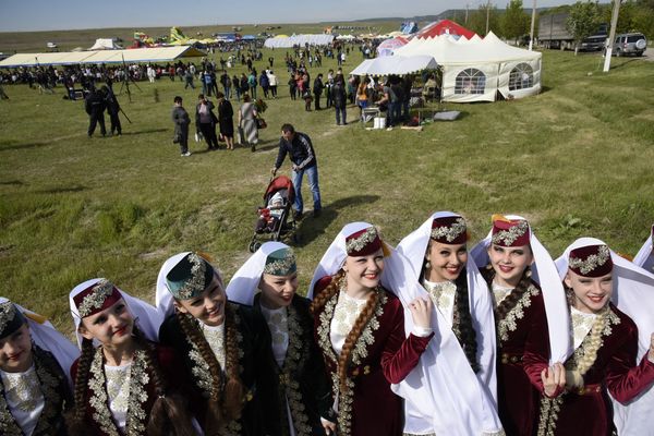 Крымско-татарский национальный праздник Хыдырлез Крымско-татарский национальный праздник Хыдырлез