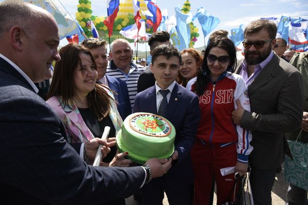 Крымско-татарский национальный праздник Хыдырлез Крымско-татарский национальный праздник Хыдырлез