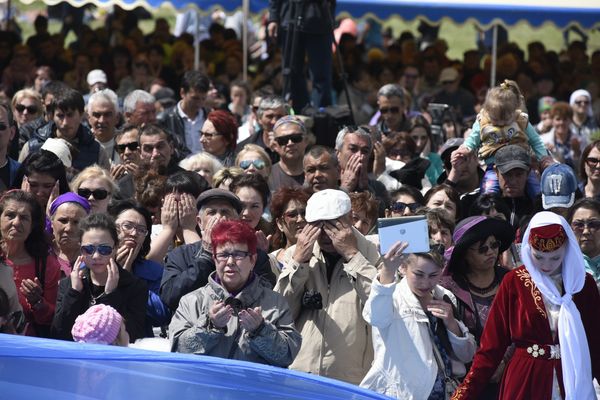 Крымско-татарский национальный праздник Хыдырлез. Крымско-татарский национальный праздник Хыдырлез.