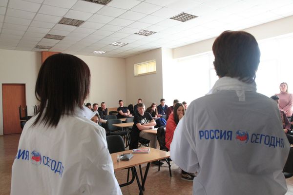 Акция Георгиевская ленточка в Севастополе и Симферополе