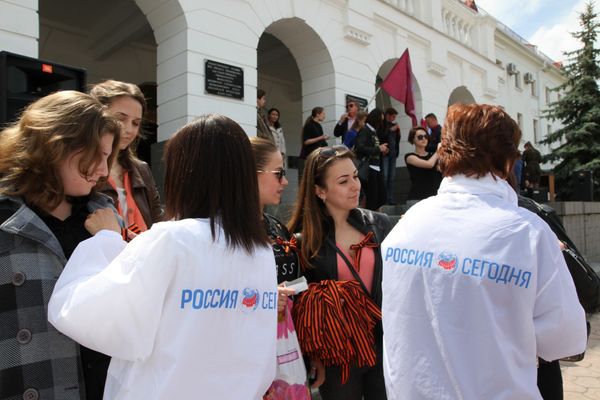 Акция Георгиевская ленточка в Севастополе и Симферополе