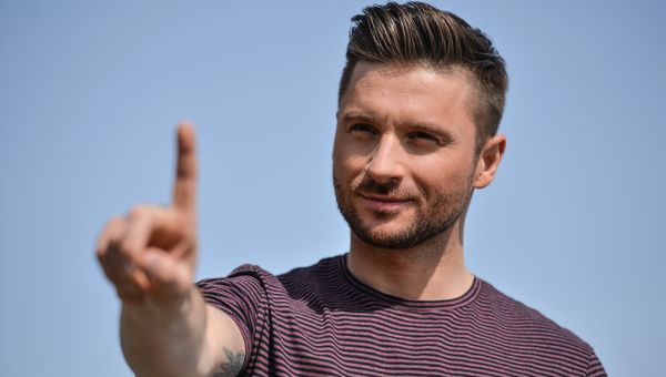 Участник Евровидения - 2016 Сергей Лазарев во время прогулки по Стокгольму