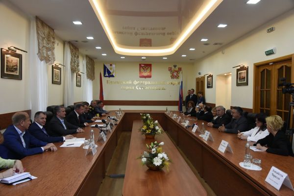 Визит итальянских парламентариев в Крым 