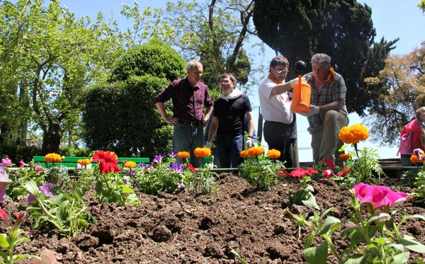 Субботник в бикини в Алуште