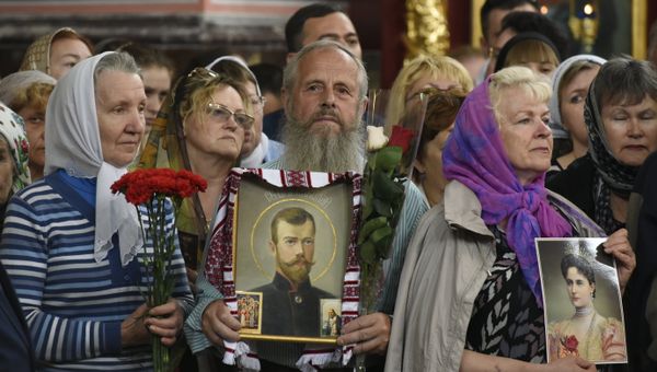 Визит главы Российского императорского дома, великой княгини Марии Владимировны Романовой и цесаревича Георгия Михайловича Романова в Евпаторию