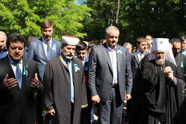 Траурные мероприятия, посвященные Дню памяти жертв депортации крымско-татарского народа Траурные мероприятия, посвященные Дню памяти жертв депортации крымско-татарского народа