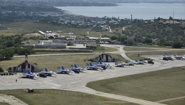 Аэродром Бельбек. Подготовка к соревнованиям по выучке военных летчиков Авиадартс-2016