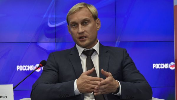 Глава администрации города Евпатория Андрей Филонов
