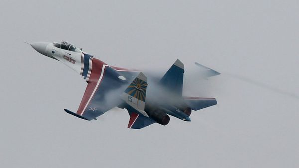 Самолет Су-27, на котором летал пилот авиационной группы высшего пилотажа Русские витязи Сергей Еременко